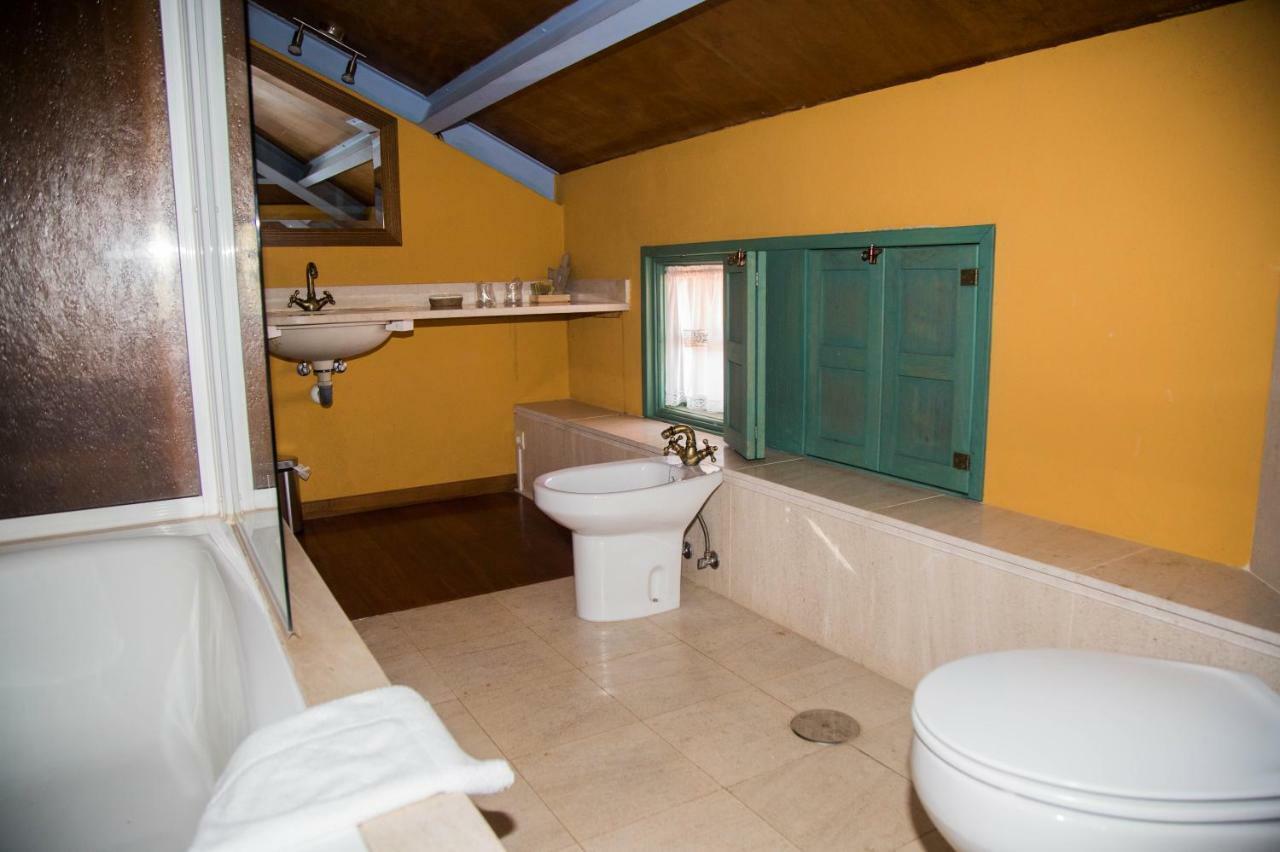Casa Don Din Guest House Cruces Exterior photo